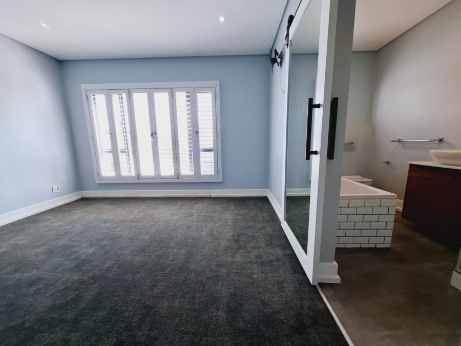 5 Bedroom Property for Sale in Somerton Estate Free State